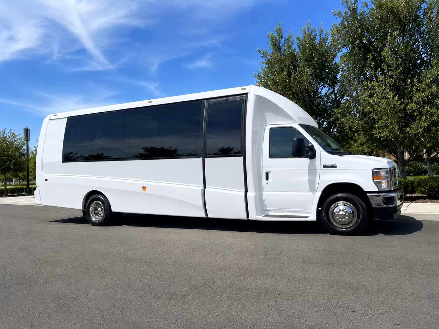 15 passenger minibus