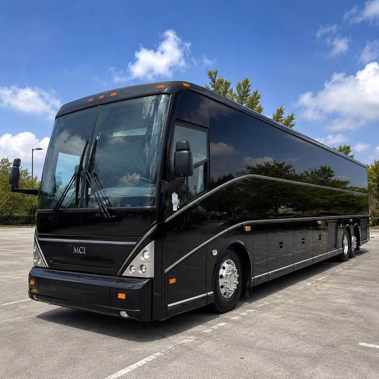 bringing corporate groups together with columbus employee shuttle and event bus rentals
