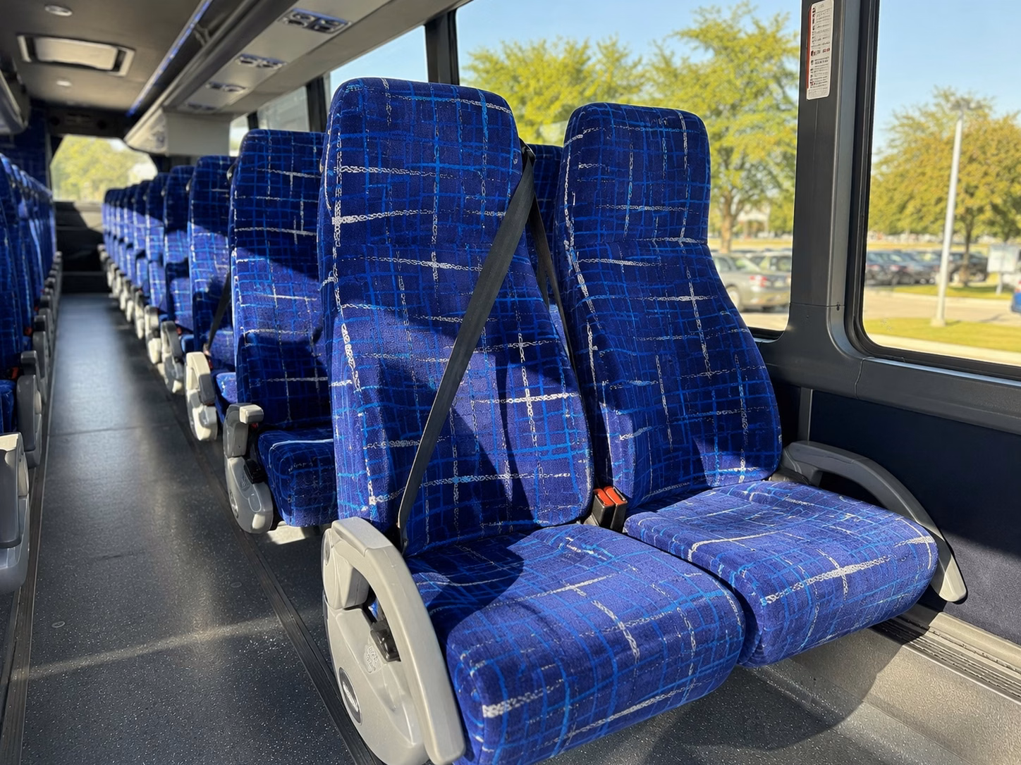 get a dedicated guest shuttle between columbus hotels and your wedding venue