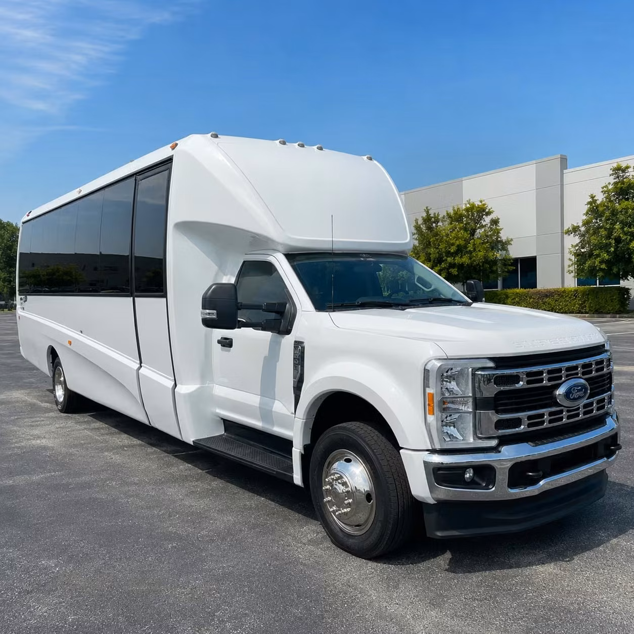 minibus rentals for smaller concert groups in columbus