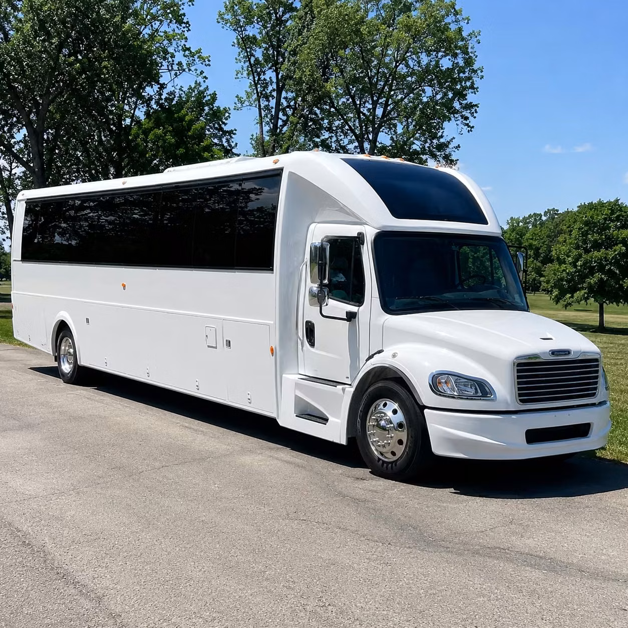 party buses for outdoor festivals and summer concert series in columbus